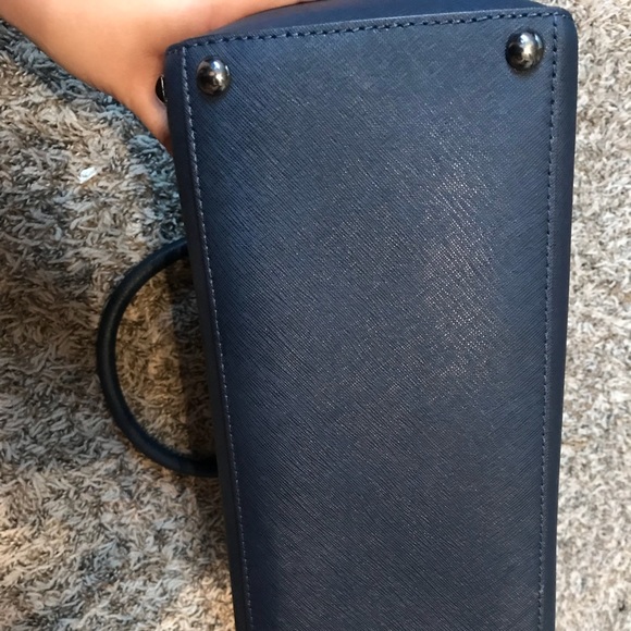 MK Purse - Picture 4 of 4